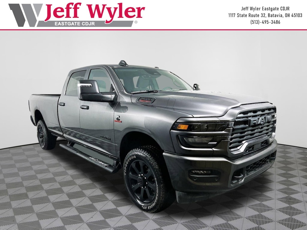 New 2025 Ram 2500 BIG HORN CREW CAB 4X4 8' BOX Pickup