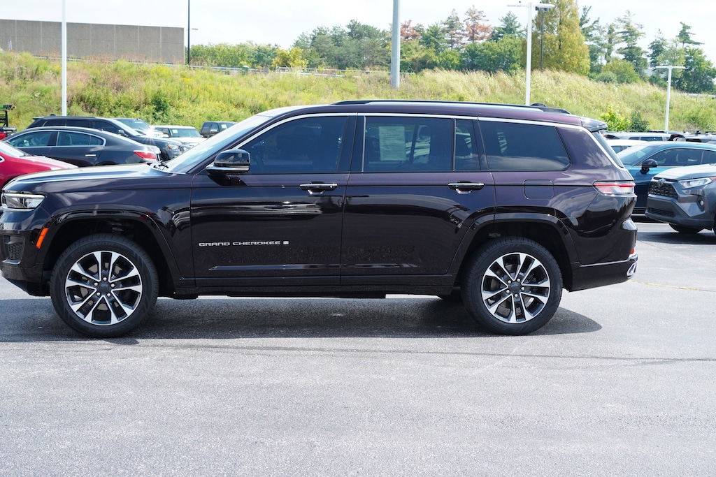 Used 2023 Jeep Grand Cherokee L Overland 4x4 SUV