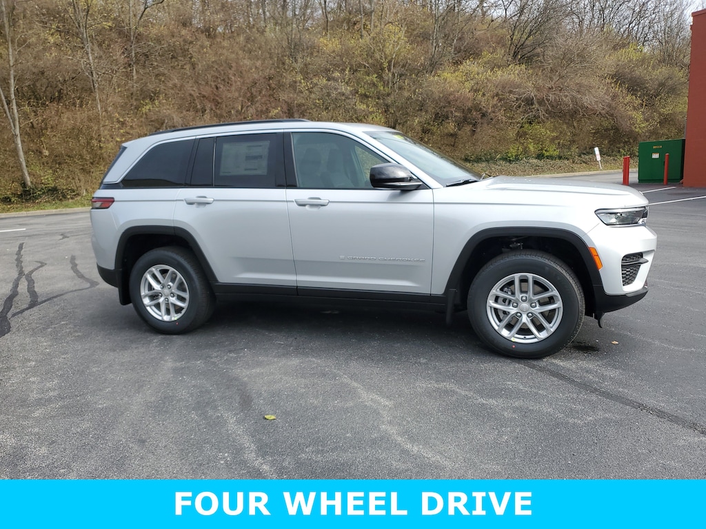 New 2025 Jeep Grand Cherokee LAREDO X 4X4 Sport Utility