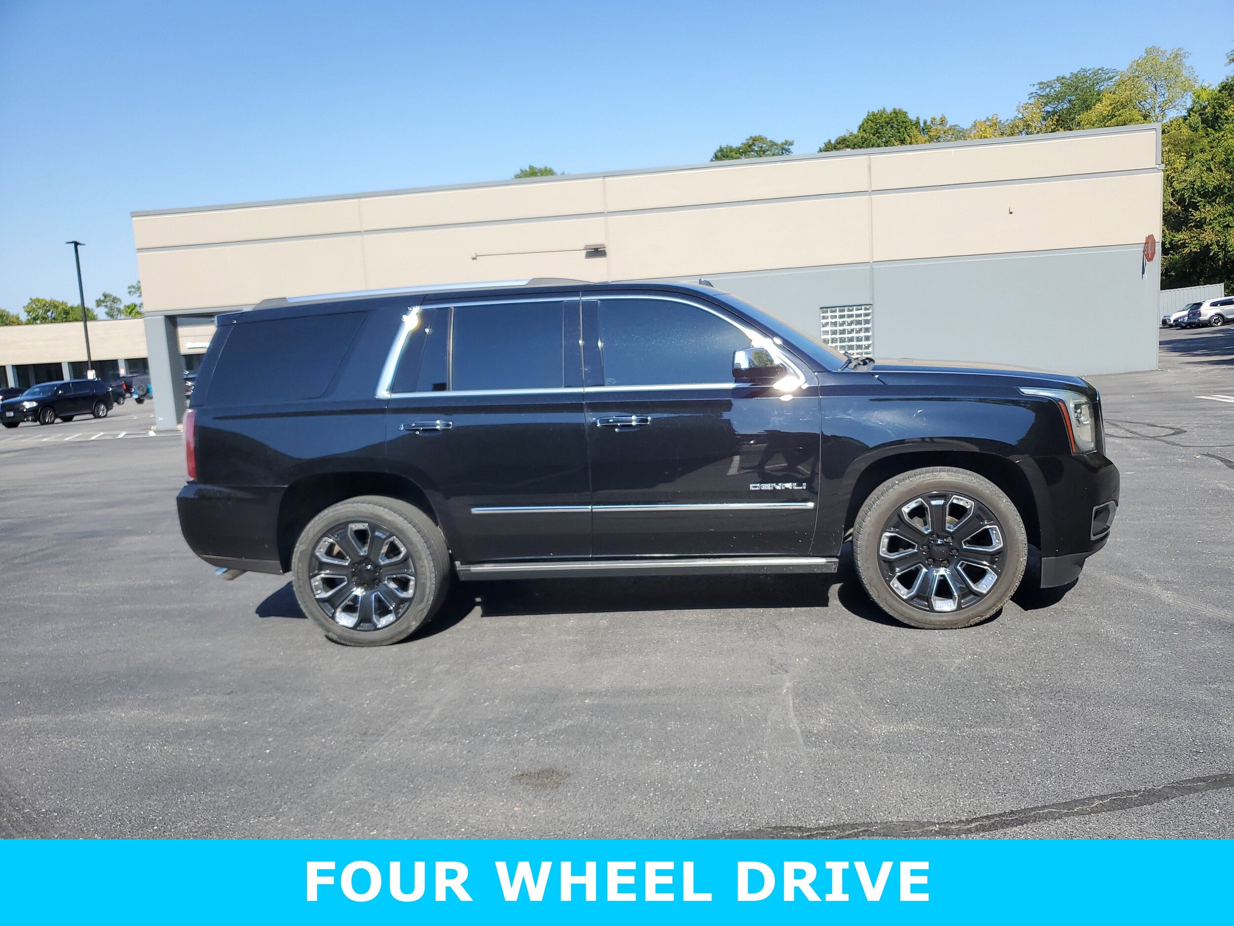 2019 Gmc Yukon Denali photo 3