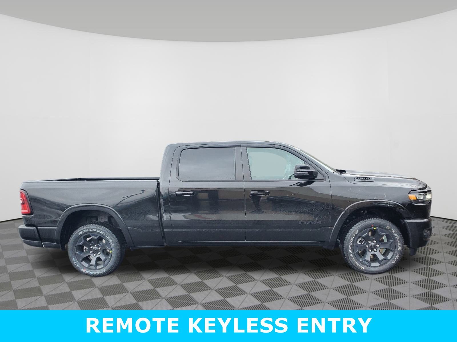 2025 Ram 1500 Big Horn photo 3