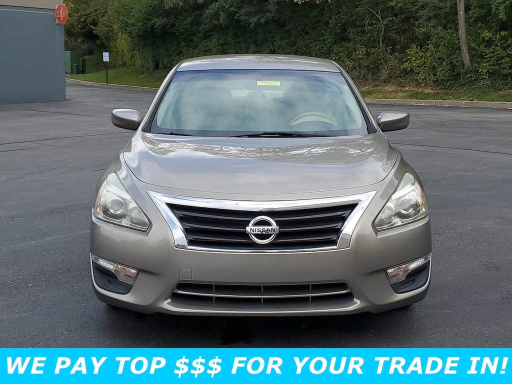 Used 2014 Nissan Altima 4dr Sdn I4 2.5 S Sedan
