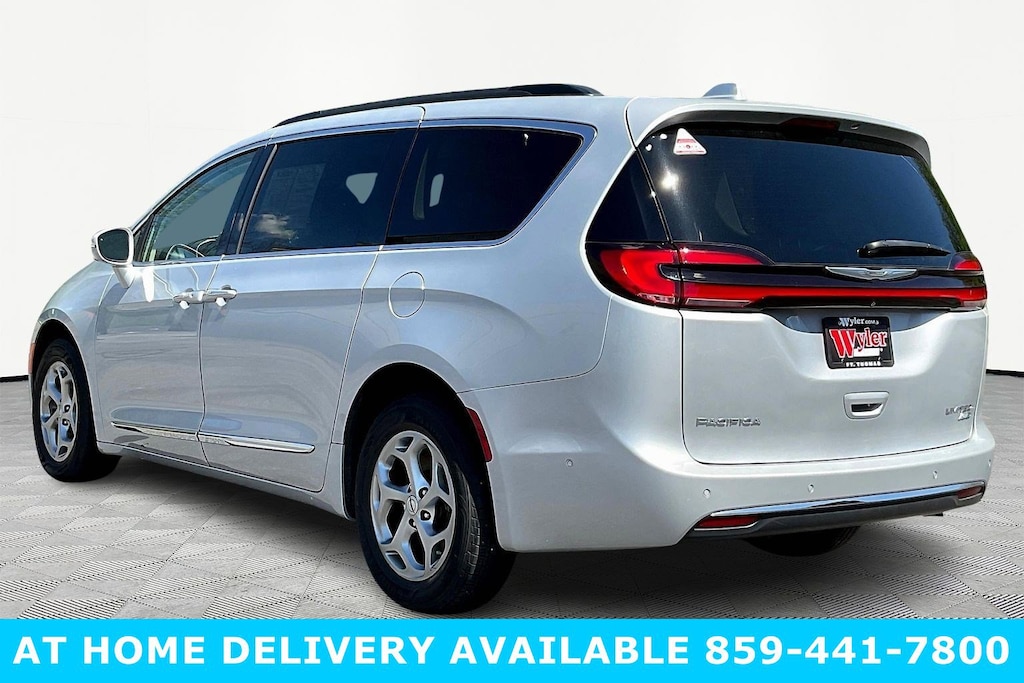 Used 2022 Chrysler Pacifica Limited AWD Van Passenger Van