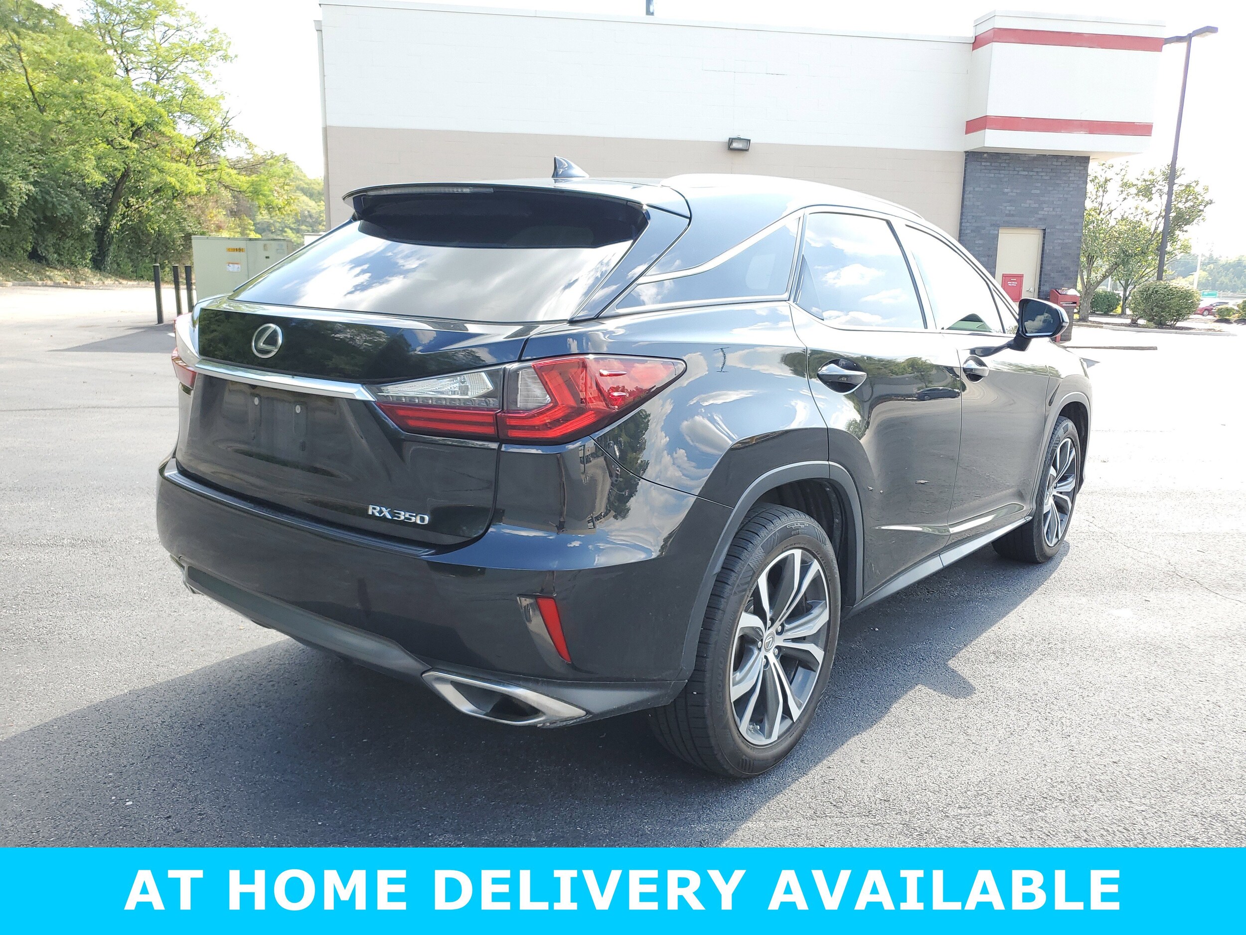 2017 Lexus RX photo 3