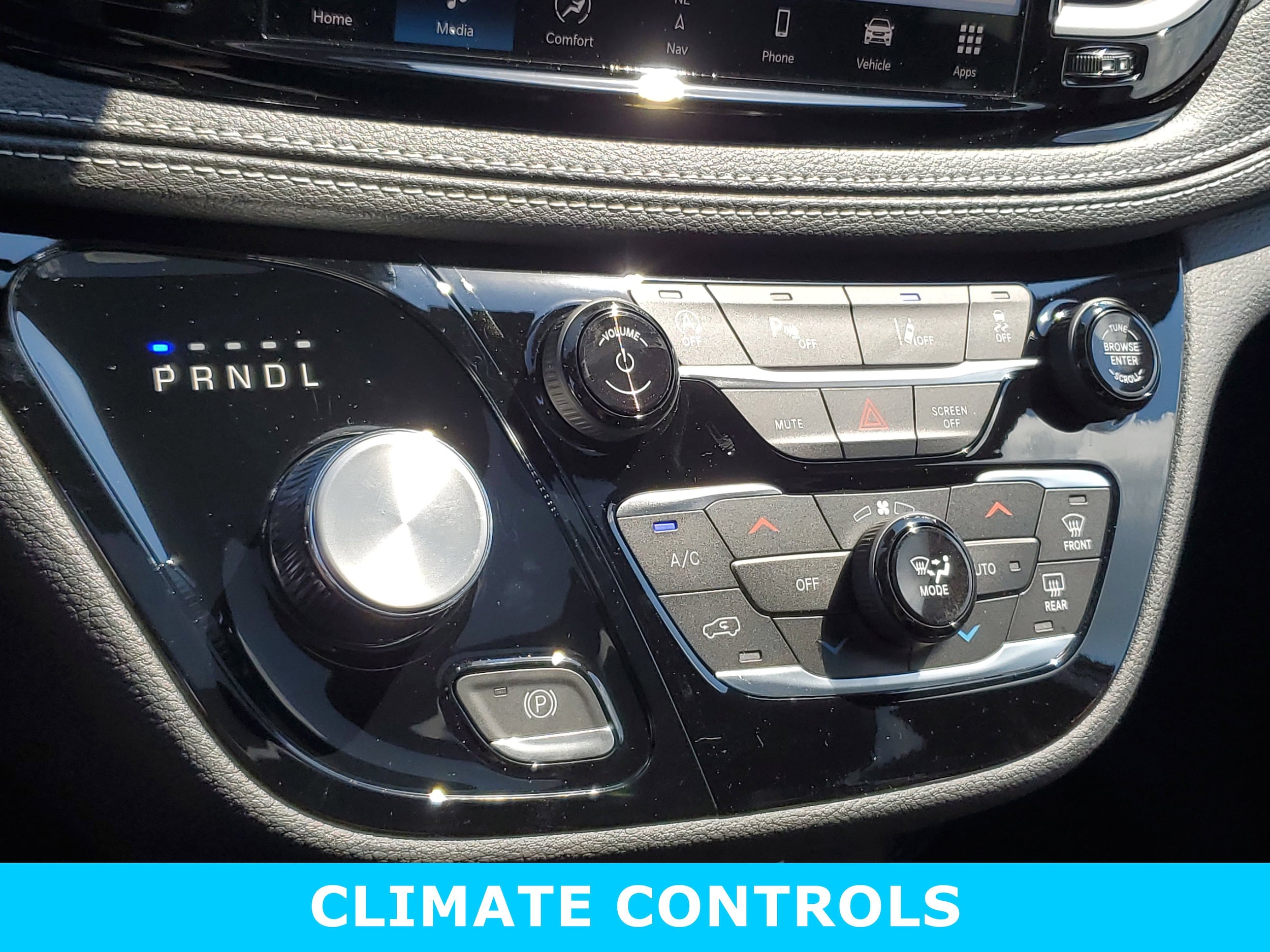 2026 Chrysler Pacifica Select - Photo 17