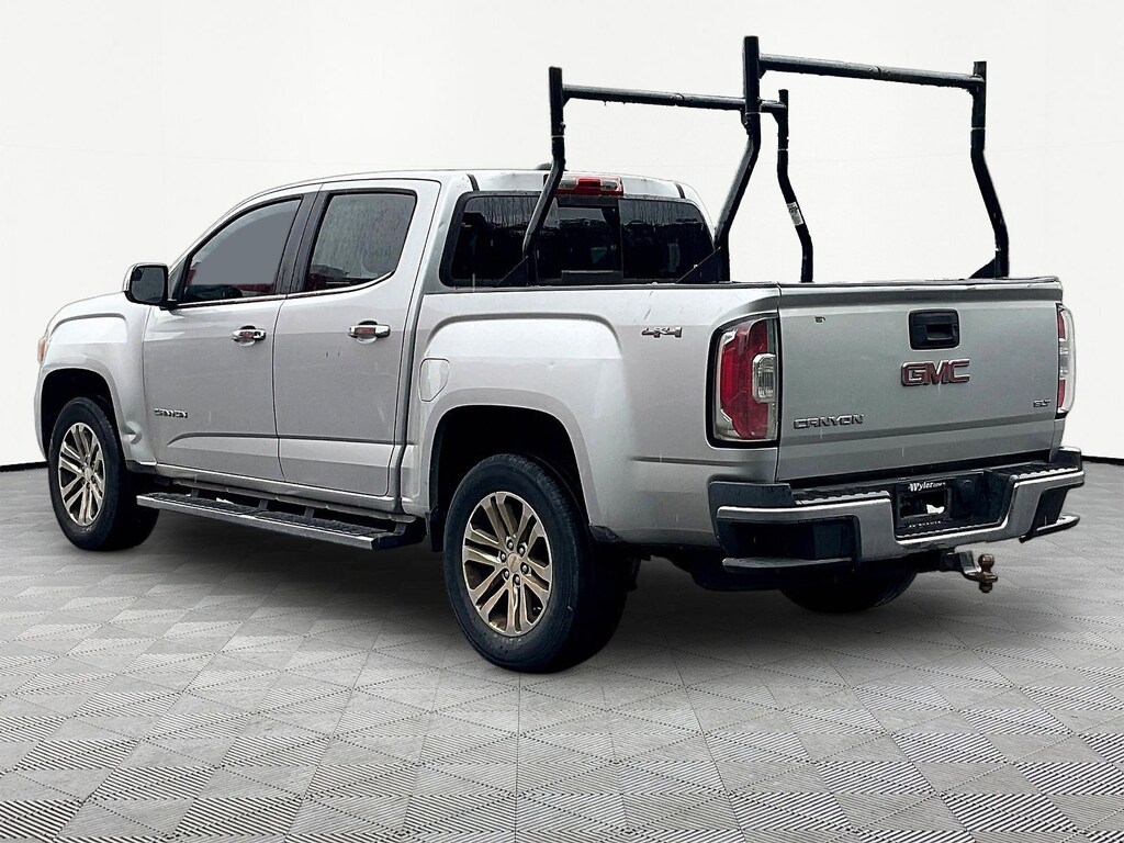 Used 2016 GMC Canyon 4WD Crew Cab 128.3 SLT Truck Crew Cab