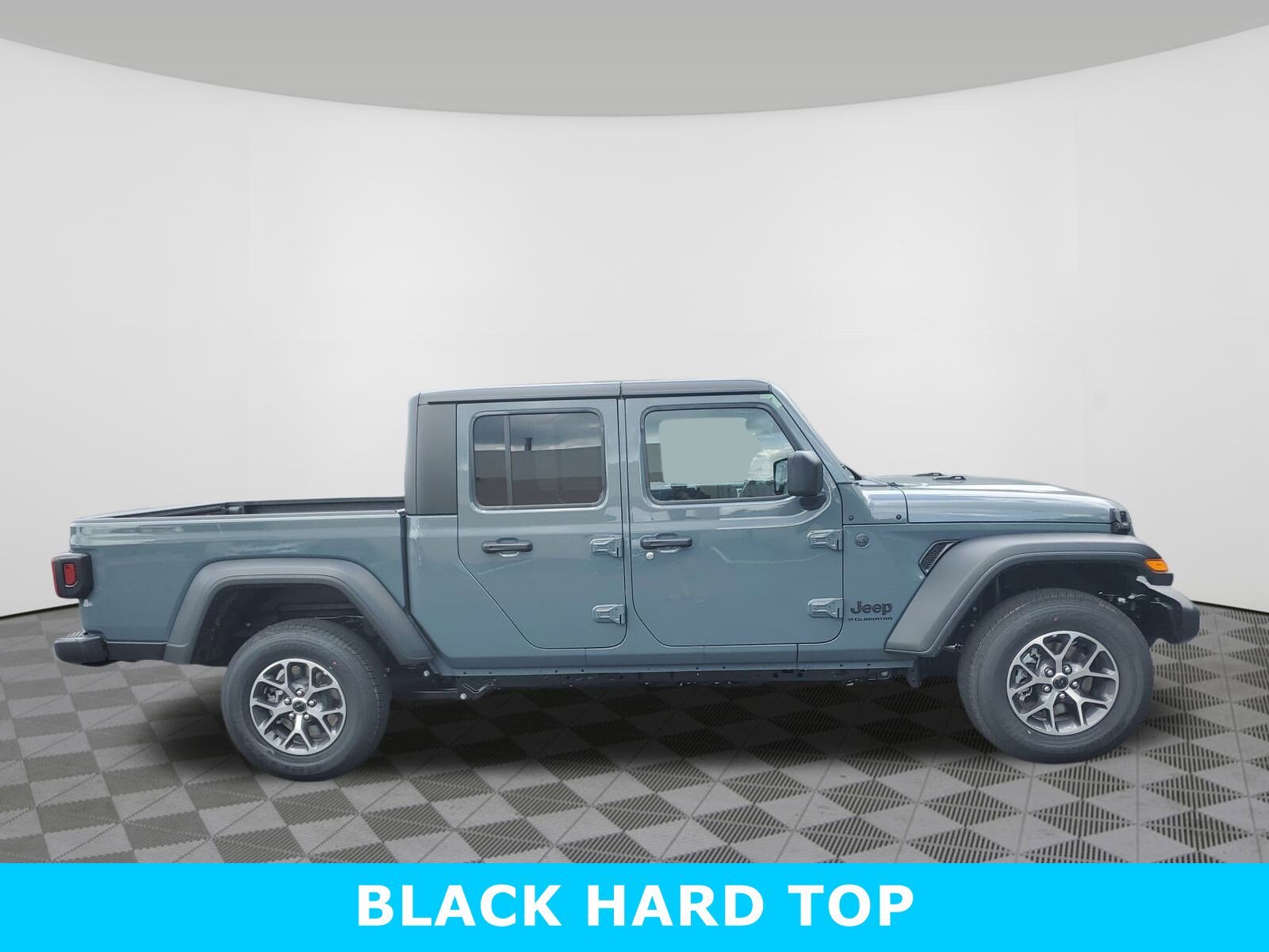 2025 Jeep Gladiator Sport S photo 3