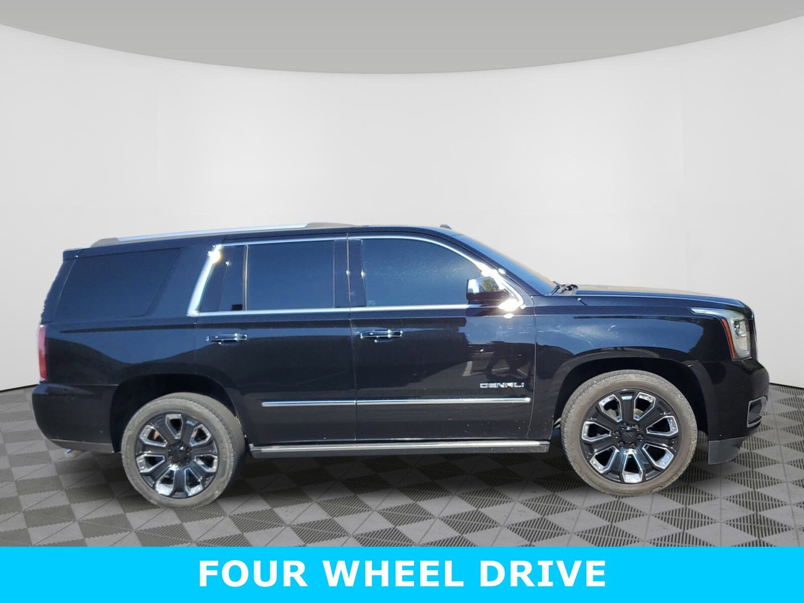 2019 Gmc Yukon Denali photo 3