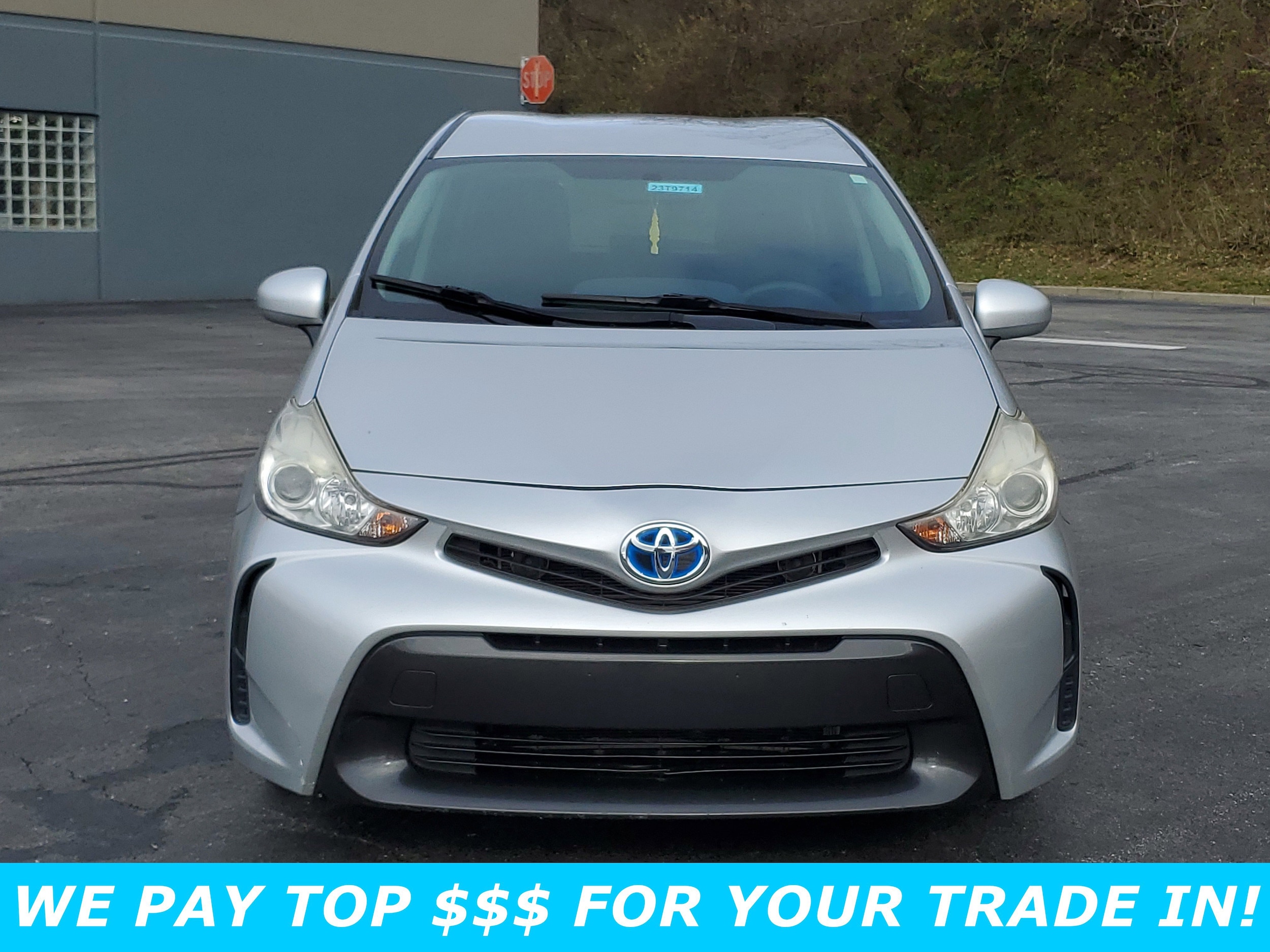 Used 2015 Toyota Prius v Five with VIN JTDZN3EU1FJ037521 for sale in Fort Thomas, KY