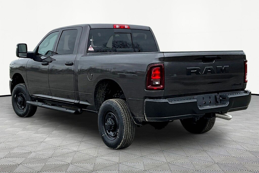 New 2026 Ram 2500 TRADESMAN CREW CAB 4X4 6'4 BOX Pickup