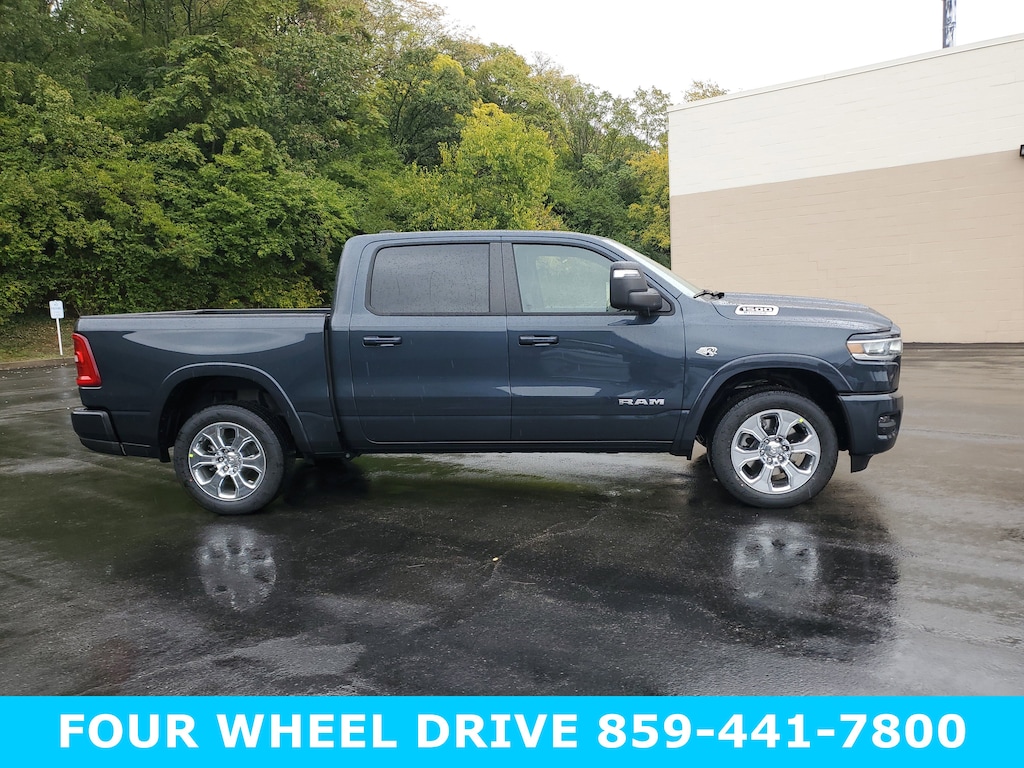 New 2026 Ram 1500 BIG HORN CREW CAB 4X4 5'7 BOX Pickup