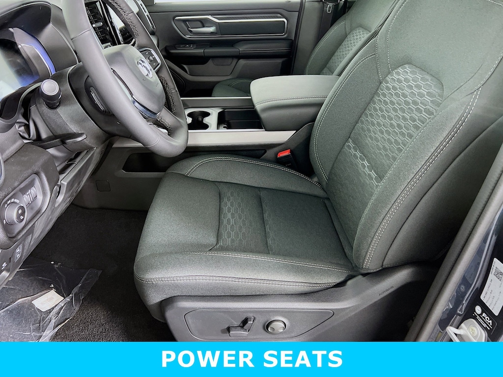 New 2026 Ram 1500 BIG HORN CREW CAB 4X4 5'7 BOX Pickup