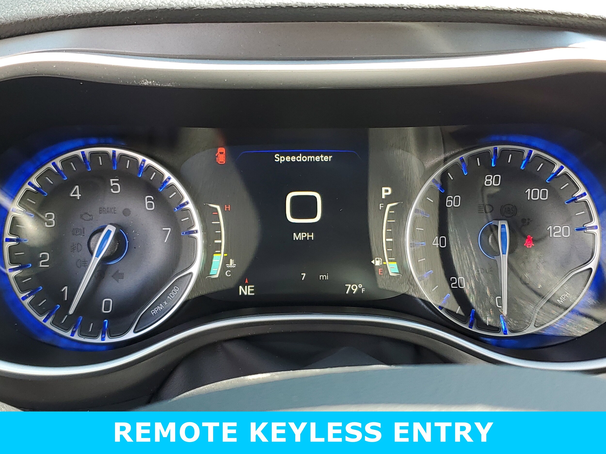 2026 Chrysler Pacifica Select - Photo 13