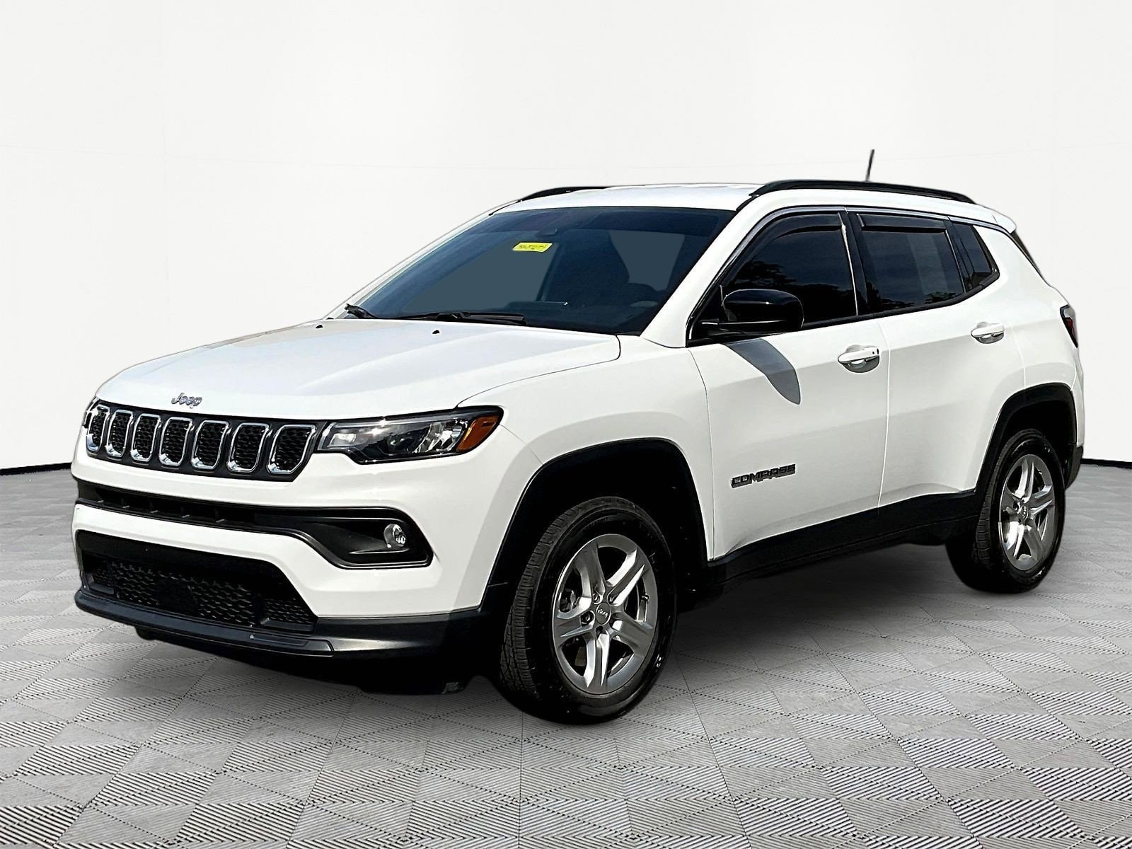 2023 Jeep Compass Latitude 4X4's photo
