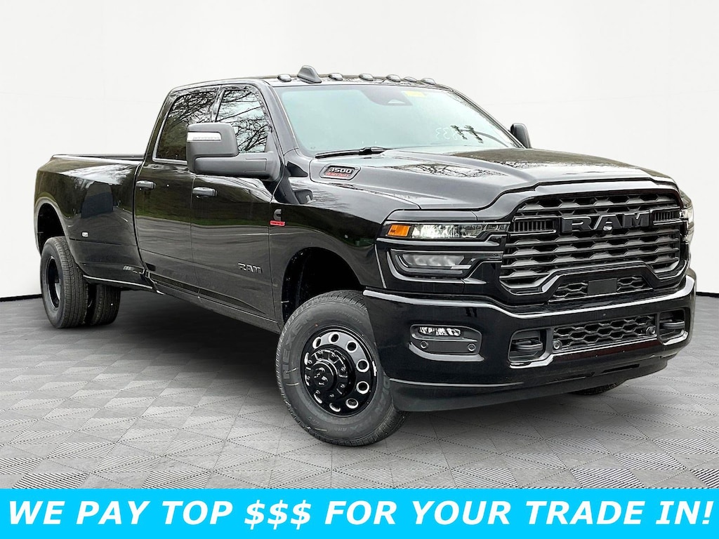 New 2026 Ram 3500 BIG HORN CREW CAB 4X4 8' BOX Pickup