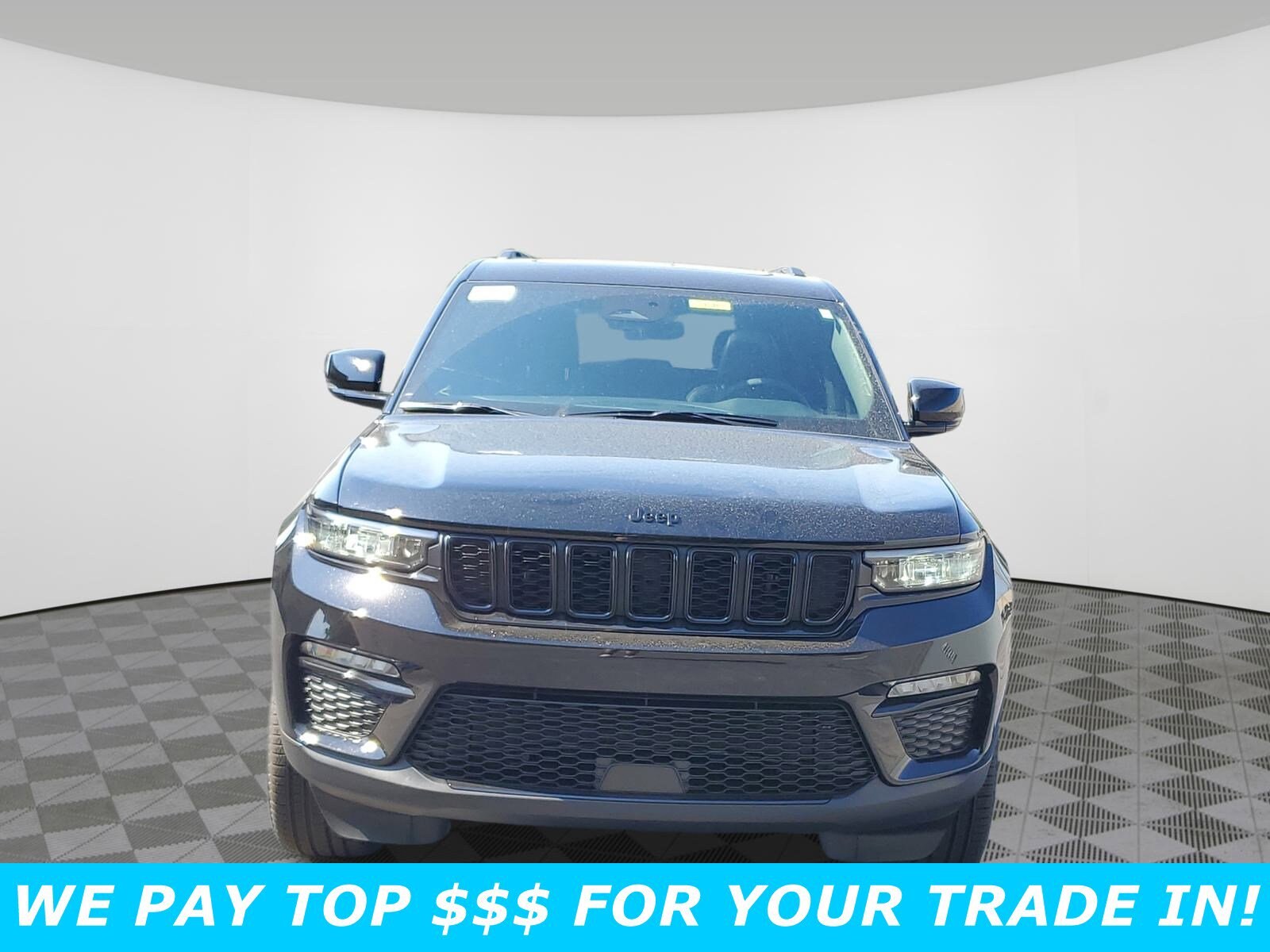 2025 Jeep Grand Cherokee Limited photo 2