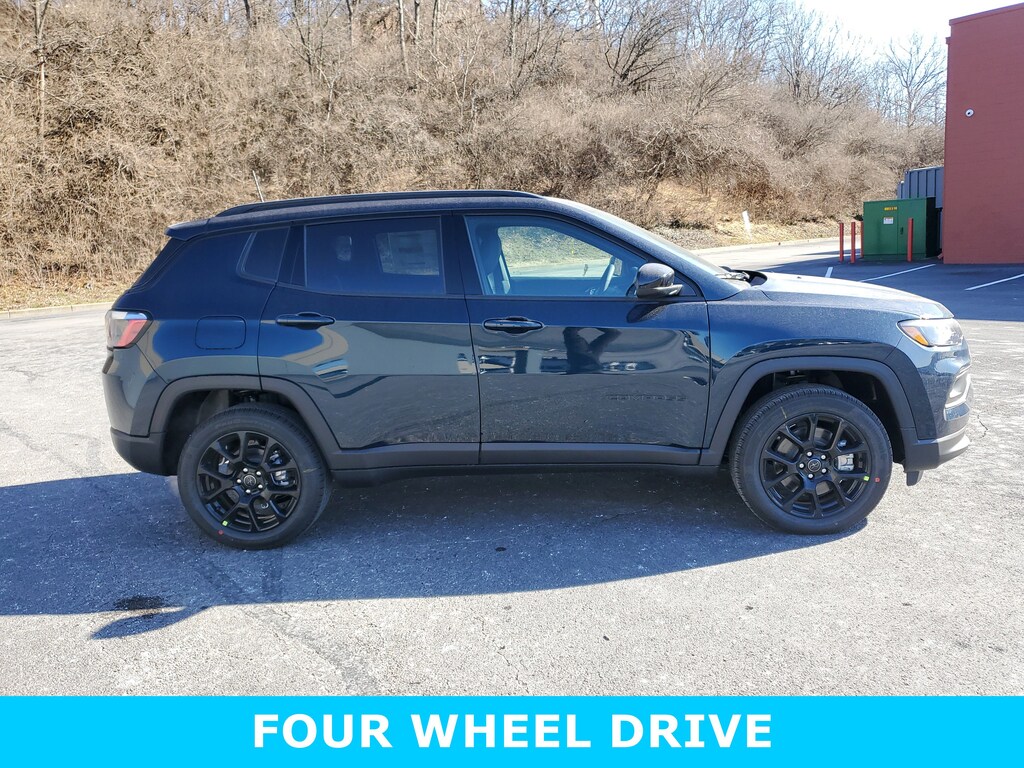 New 2026 Jeep Compass LATITUDE ALTITUDE 4X4 Sport Utility