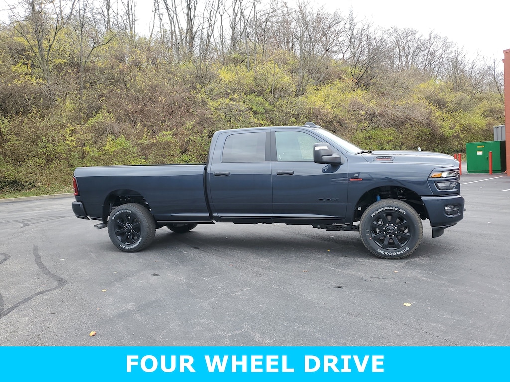 New 2026 Ram 2500 BIG HORN CREW CAB 4X4 8' BOX Pickup