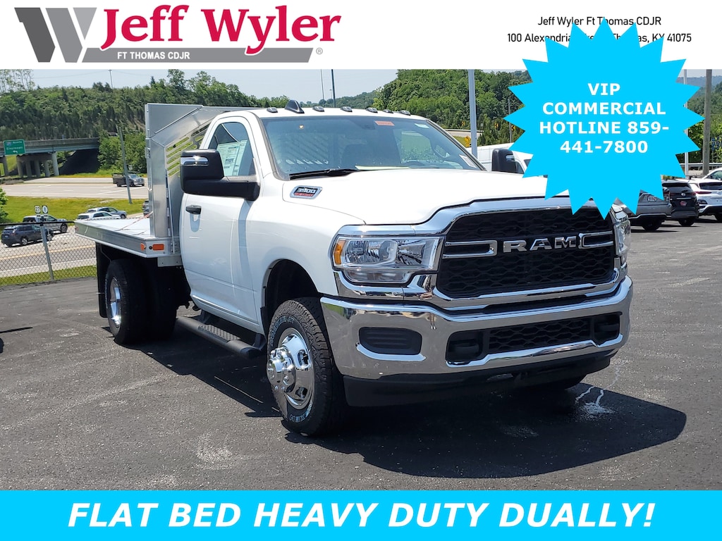 New 2024 Ram 3500 Chassis Cab TRADESMAN REGULAR 4X4 60' CA Pickup
