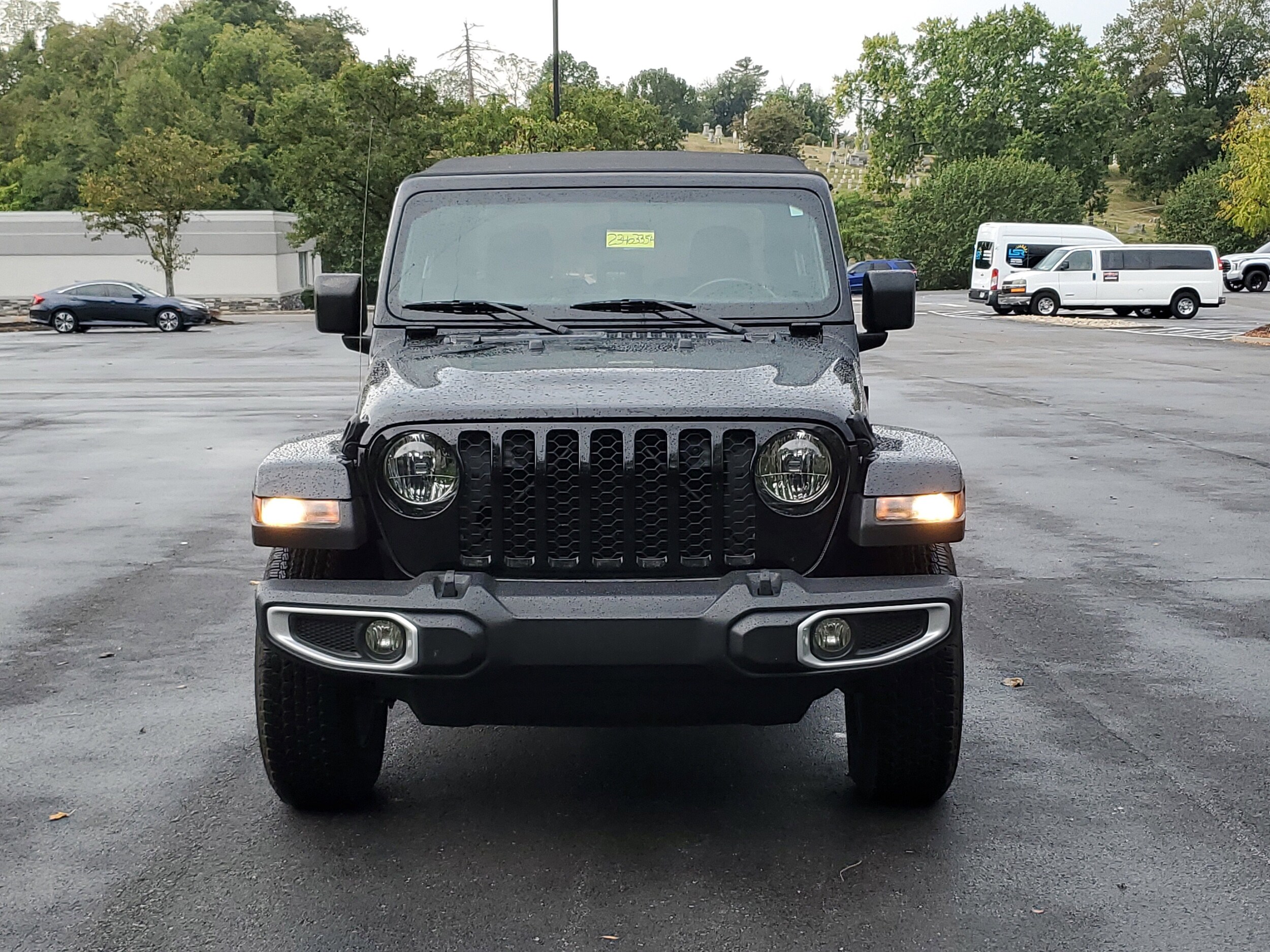 2022 Jeep Gladiator Sport S photo 2