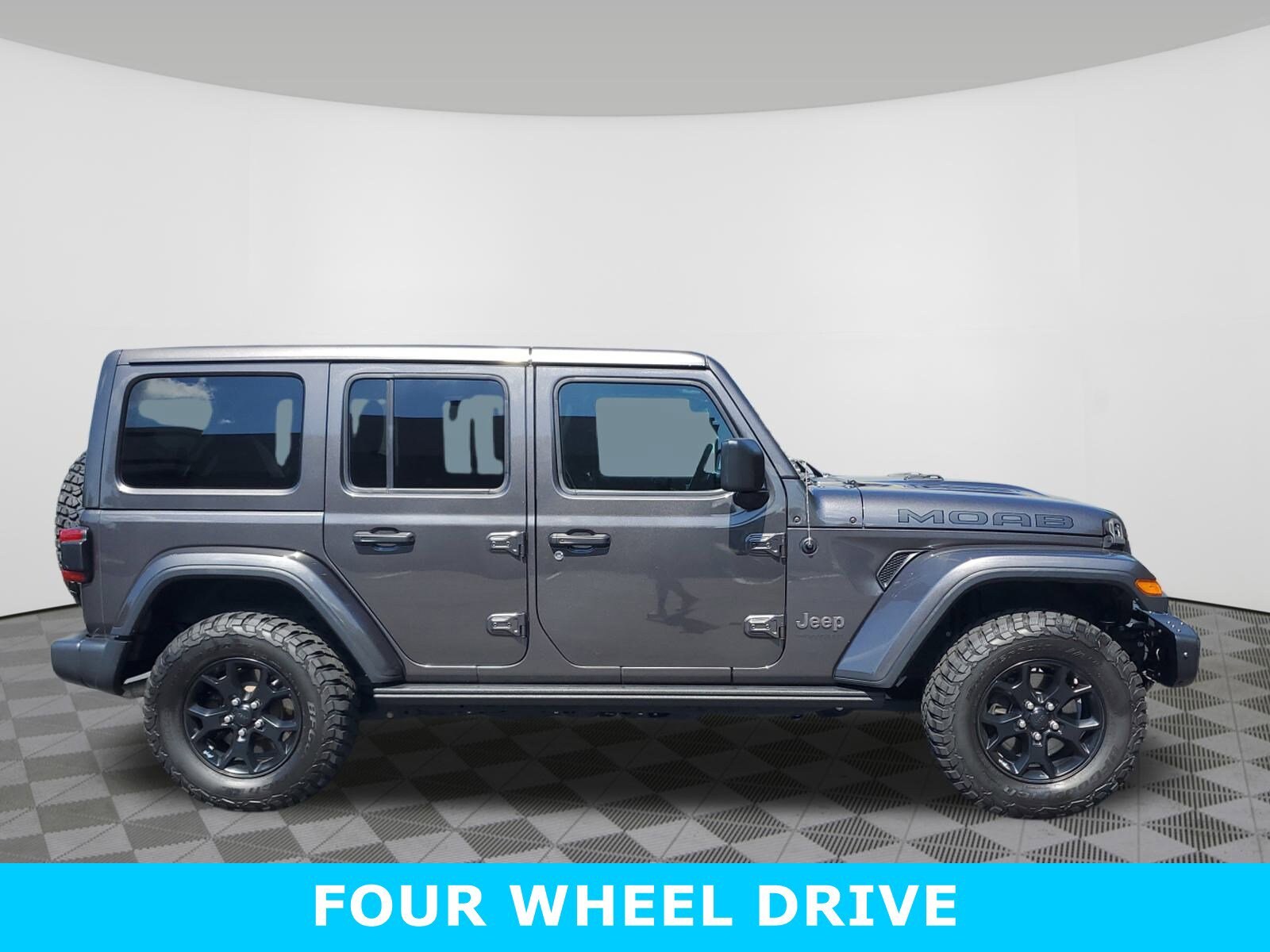 2019 Jeep Wrangler Unlimited Moab photo 3