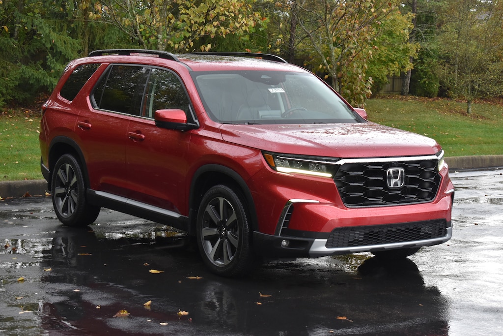 Used 2023 Honda Pilot Elite AWD SUV