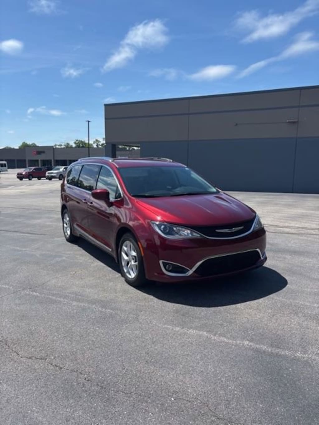 Used 2020 Chrysler Pacifica Touring L Plus FWD Van Passenger Van