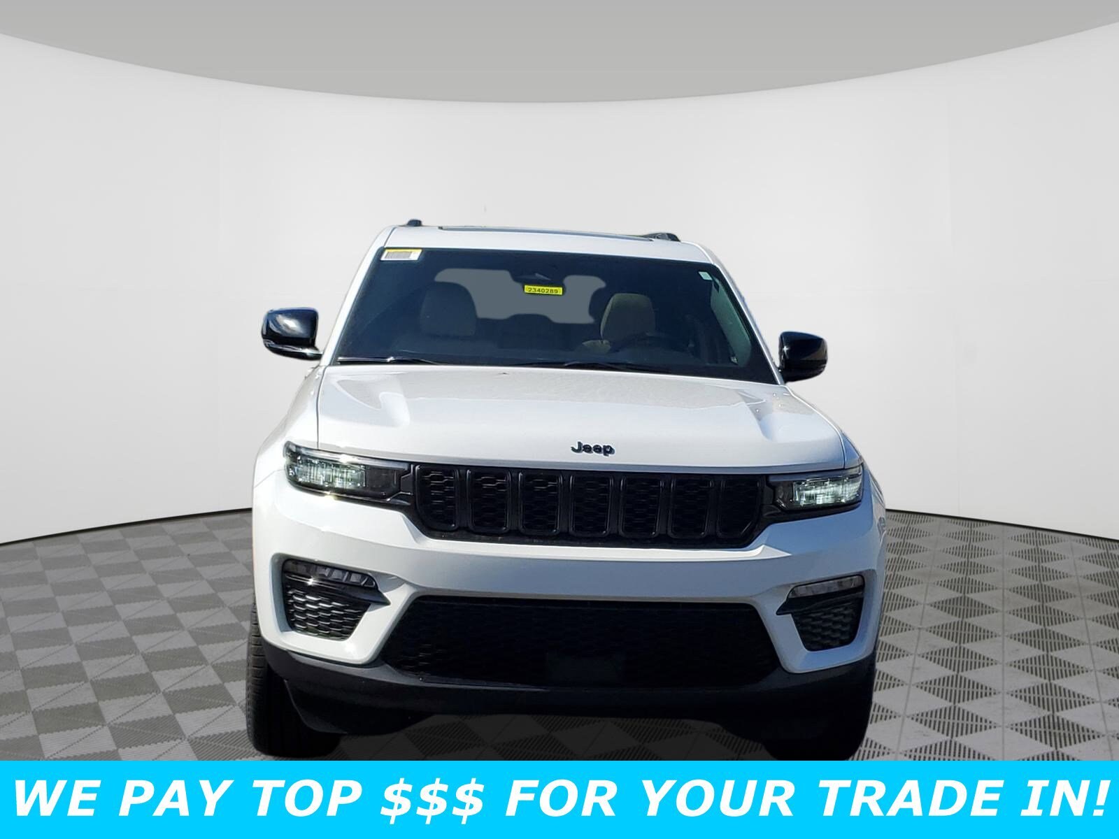 2025 Jeep Grand Cherokee Limited photo 2