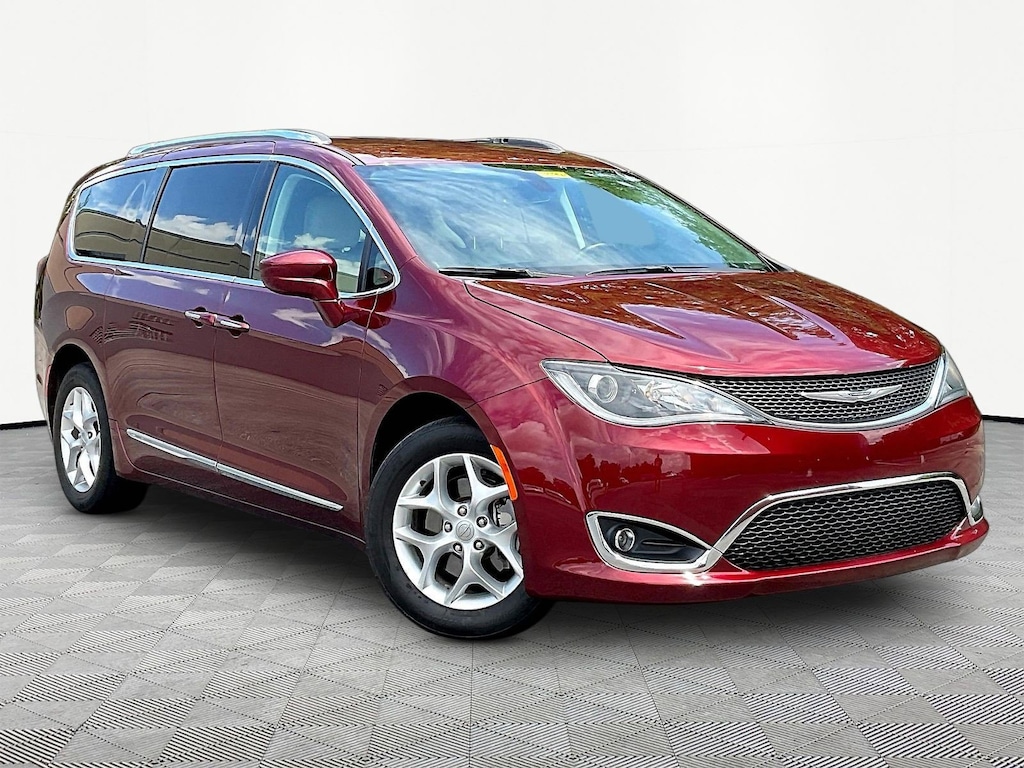 Used 2020 Chrysler Pacifica Touring L Plus FWD Van Passenger Van