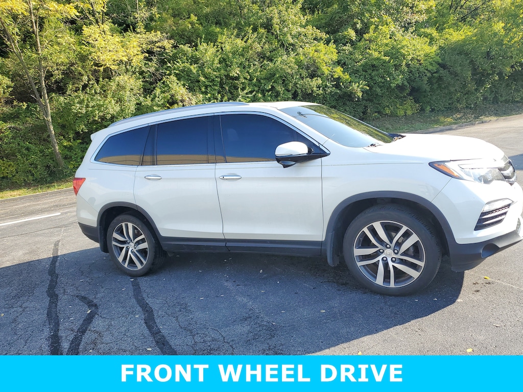 Used 2017 Honda Pilot Touring AWD SUV