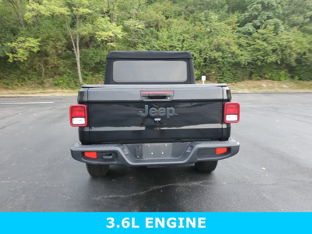 Used 2022 Jeep Gladiator Sport S 4x4 Truck Crew Cab