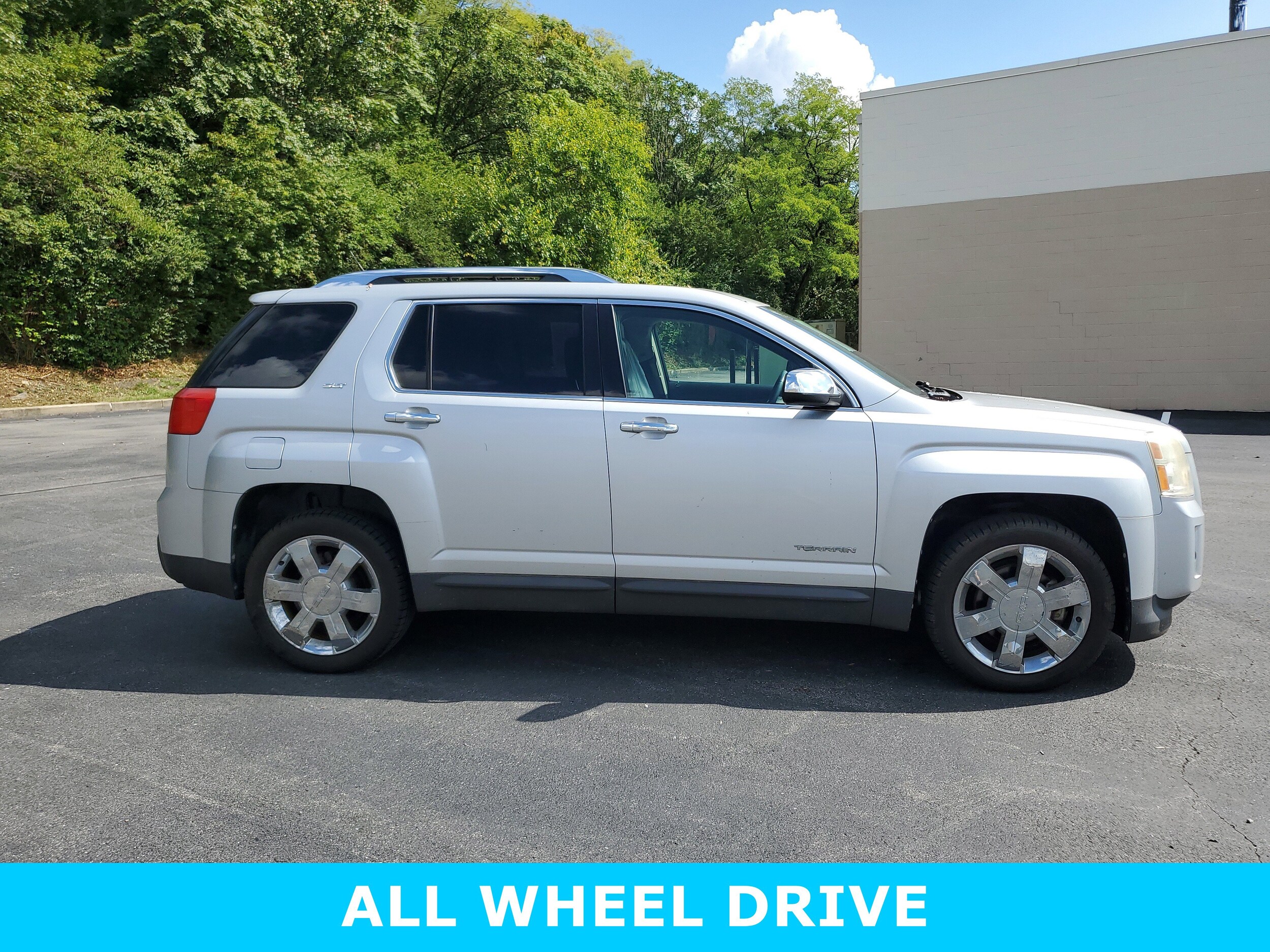 2010 Gmc Terrain photo 2