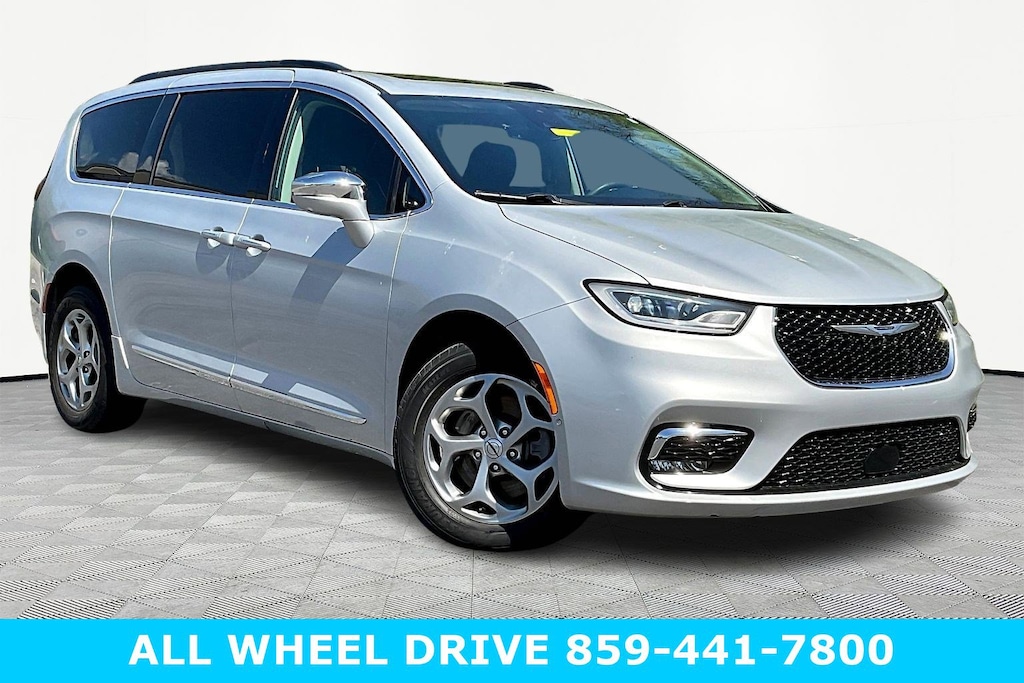 Used 2022 Chrysler Pacifica Limited AWD Van Passenger Van