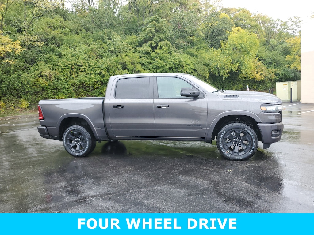 New 2026 Ram 1500 BIG HORN CREW CAB 4X4 5'7 BOX Pickup