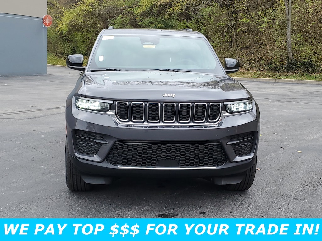 New 2025 Jeep Grand Cherokee LAREDO X 4X4 Sport Utility