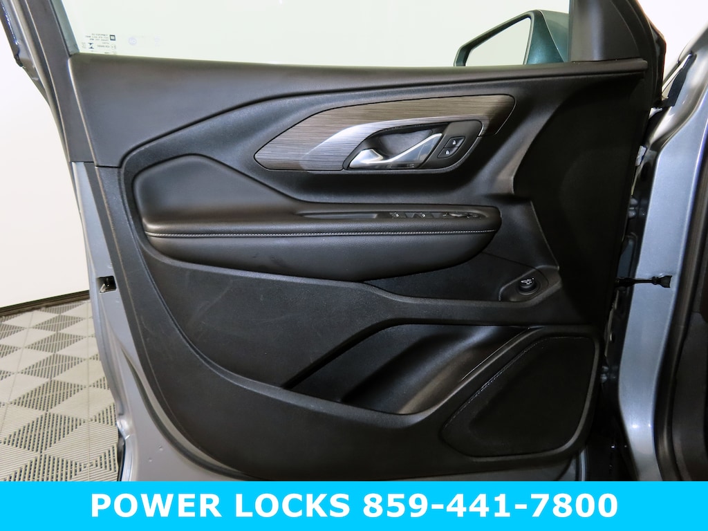 Used 2023 GMC Terrain FWD 4dr SLE SUV