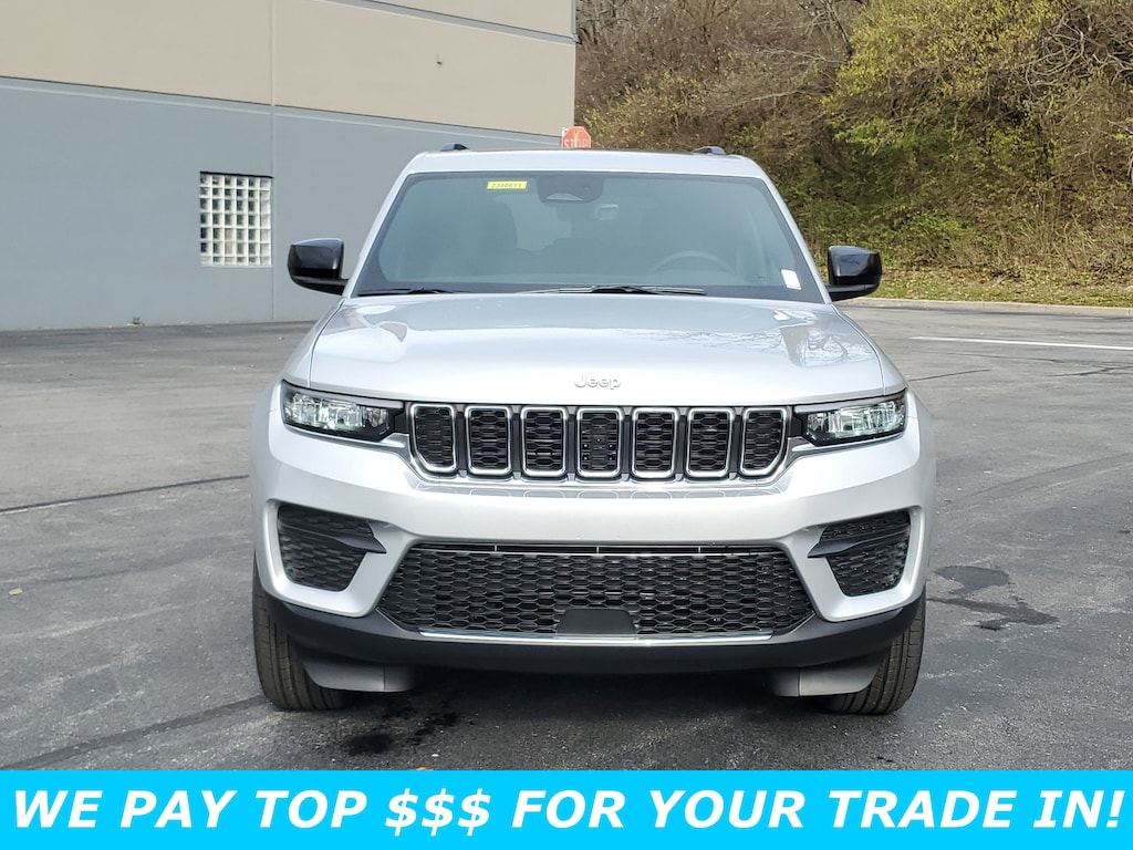 New 2025 Jeep Grand Cherokee LAREDO X 4X4 Sport Utility