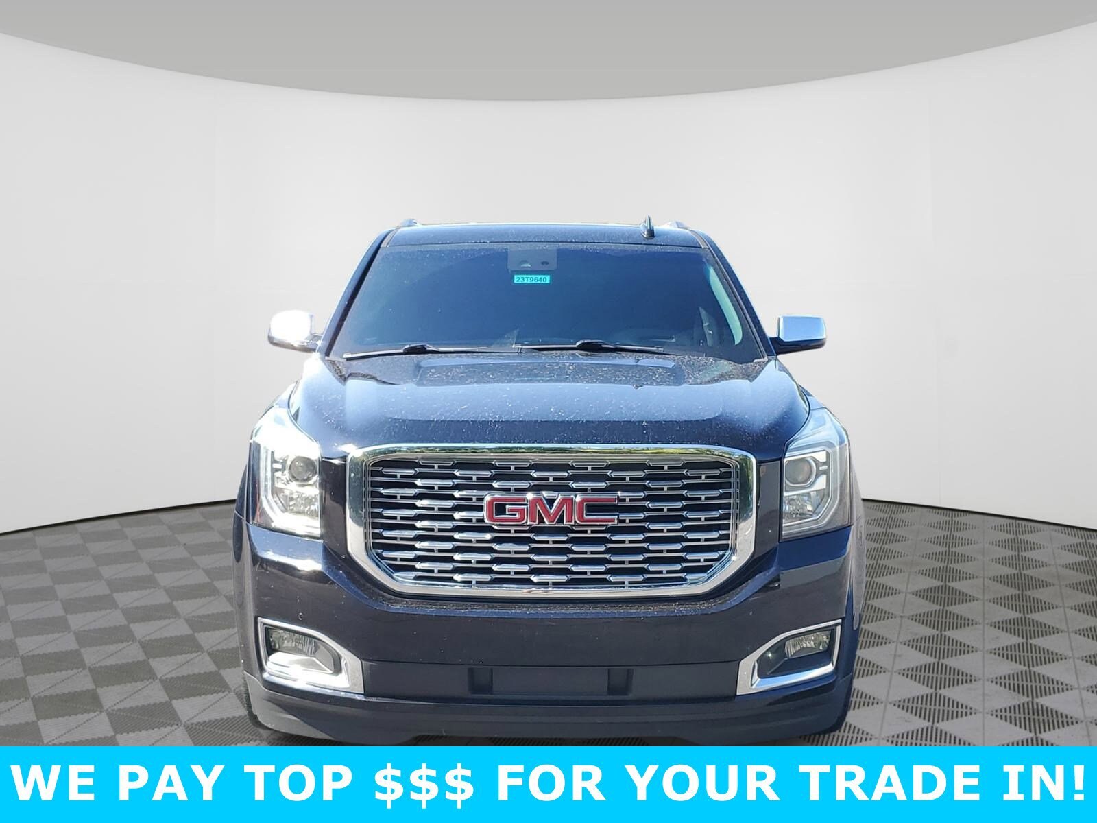 2019 Gmc Yukon Denali photo 2