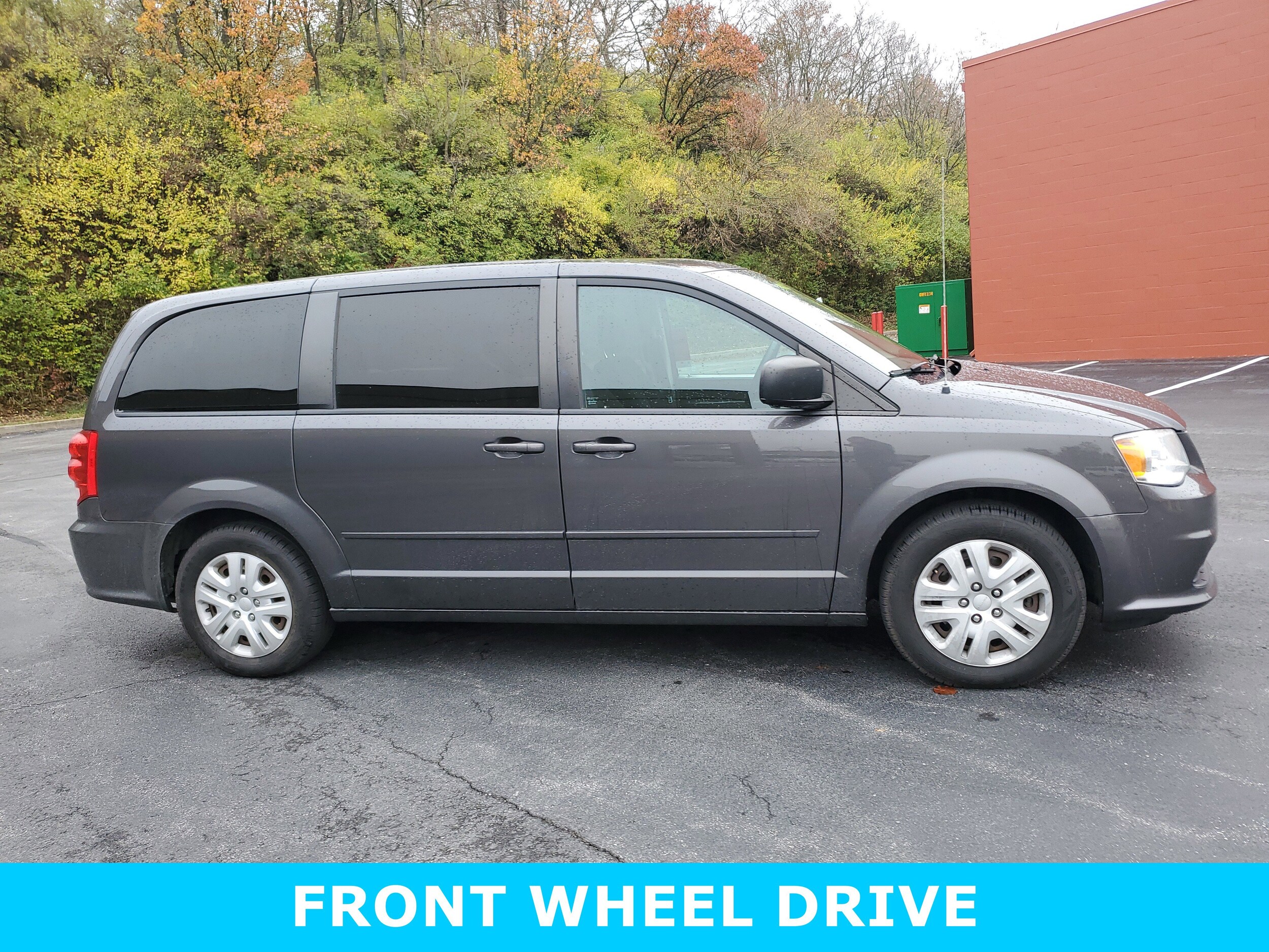 2015 Dodge Grand Caravan SE photo 3