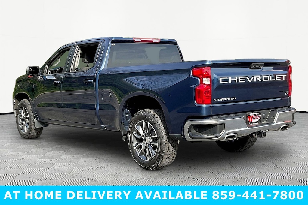 Used 2022 Chevrolet Silverado 1500 4WD Crew Cab 157 LT Truck Crew Cab