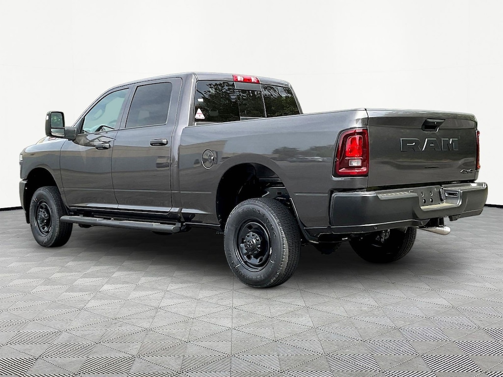 New 2026 Ram 2500 TRADESMAN CREW CAB 4X4 6'4 BOX Pickup