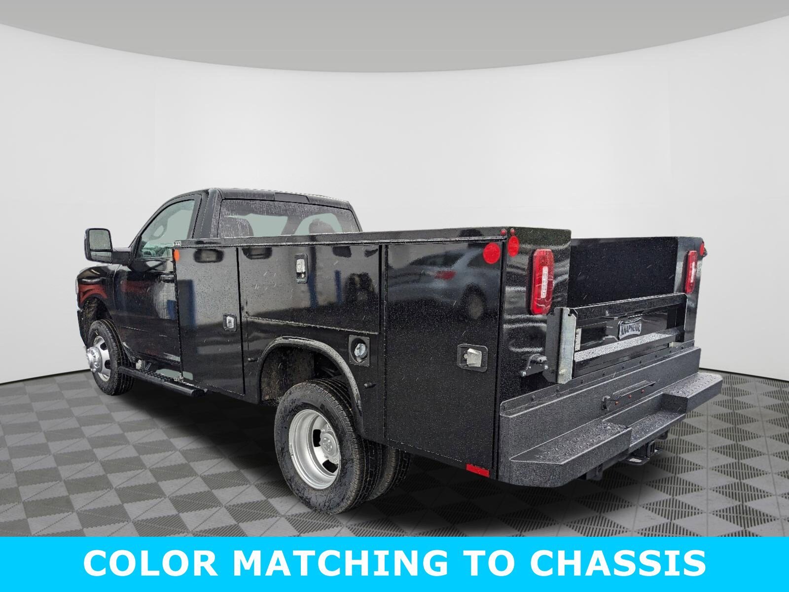 2024 Ram 3500 photo 3