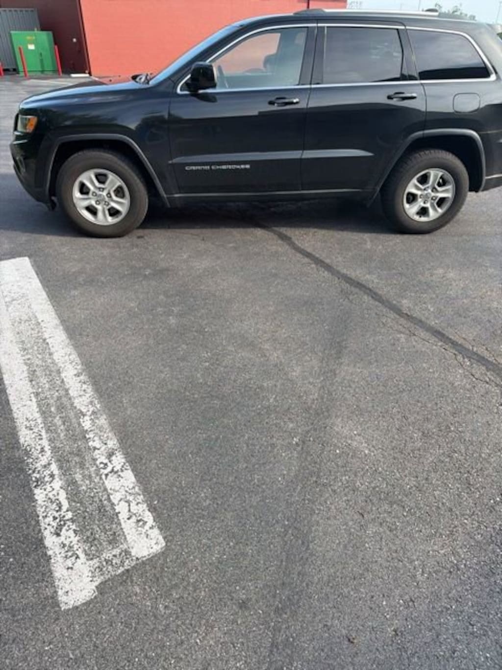 Used 2016 Jeep Grand Cherokee 4WD 4dr Laredo SUV