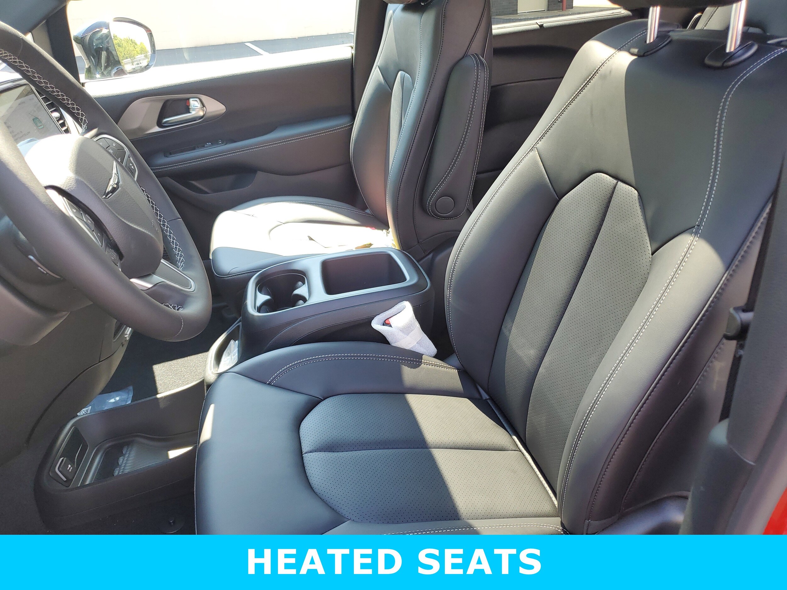 2026 Chrysler Pacifica Select - Photo 22