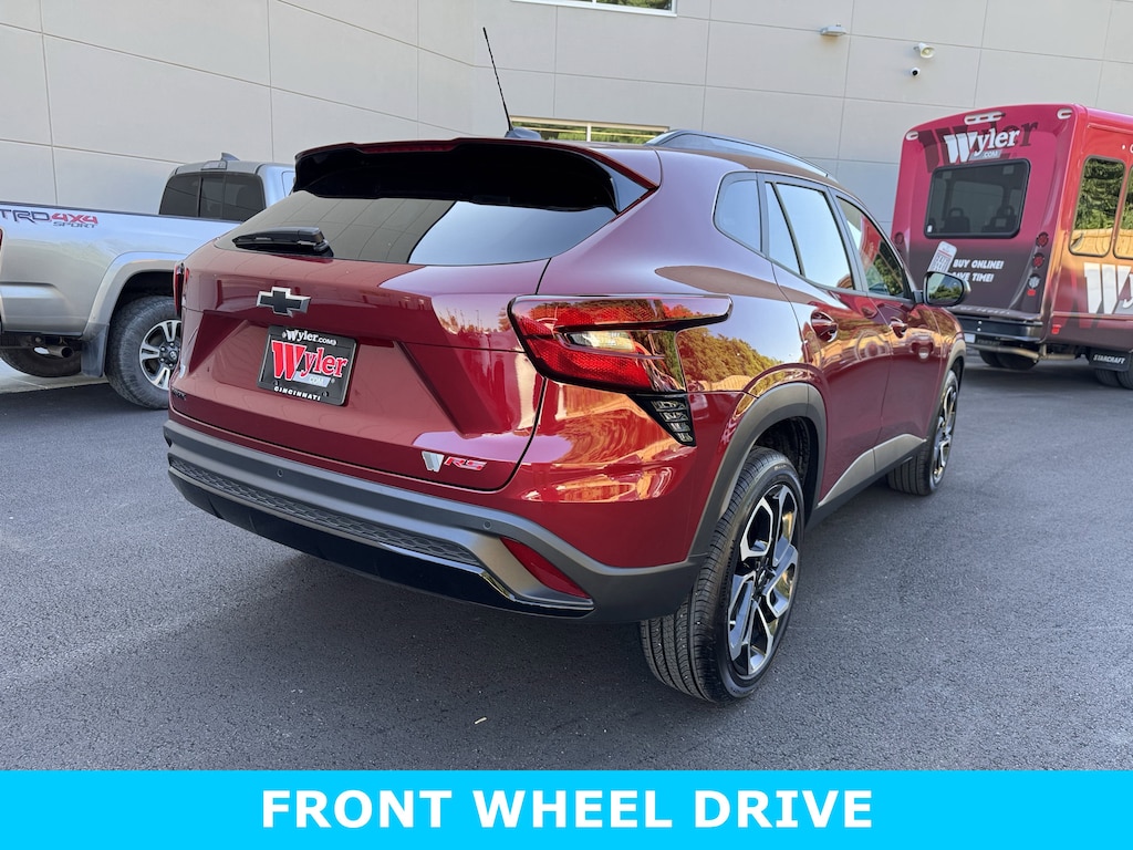 Used 2025 Chevrolet Trax FWD 4dr 2RS SUV