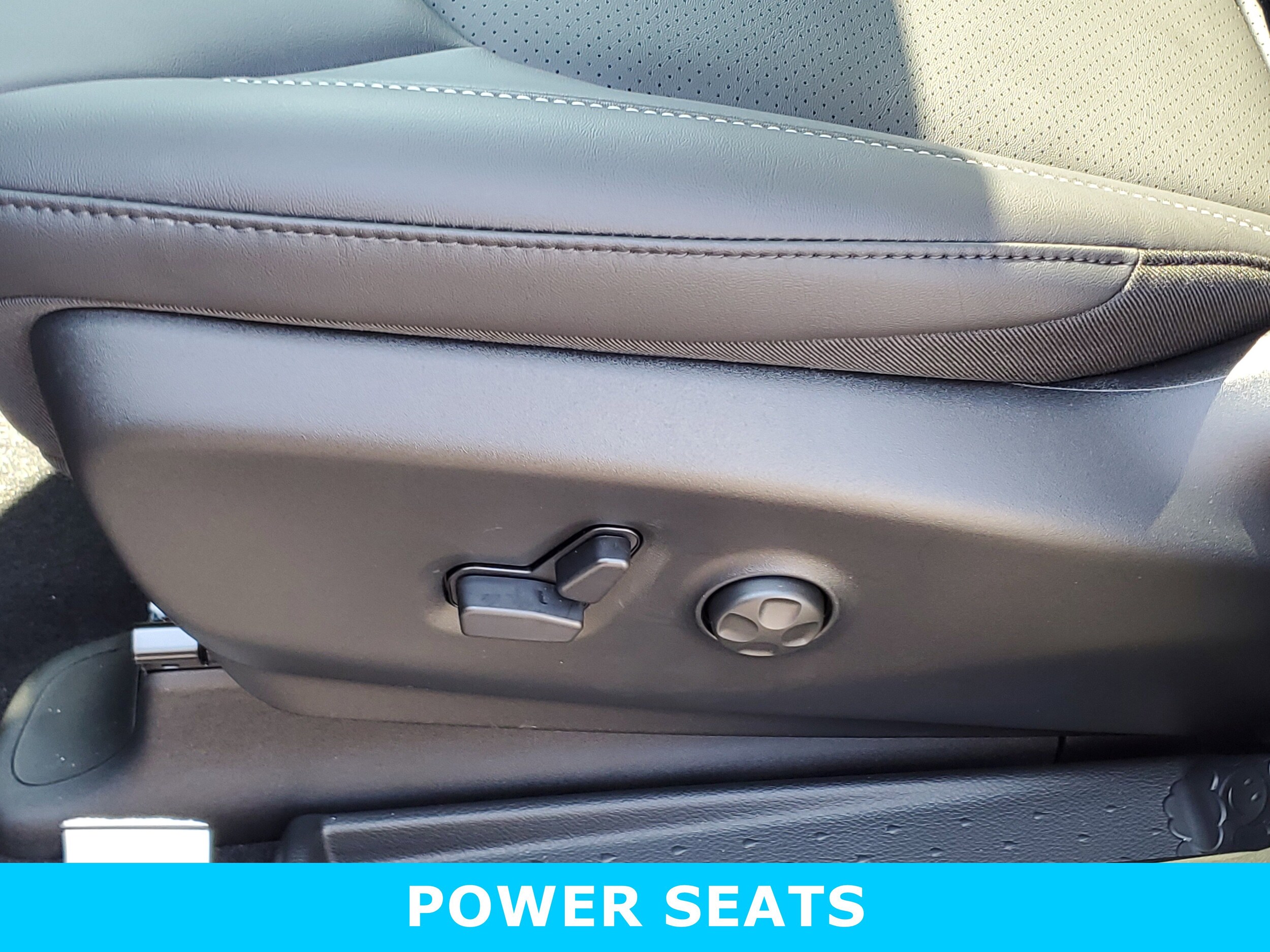 2026 Chrysler Pacifica Select - Photo 20