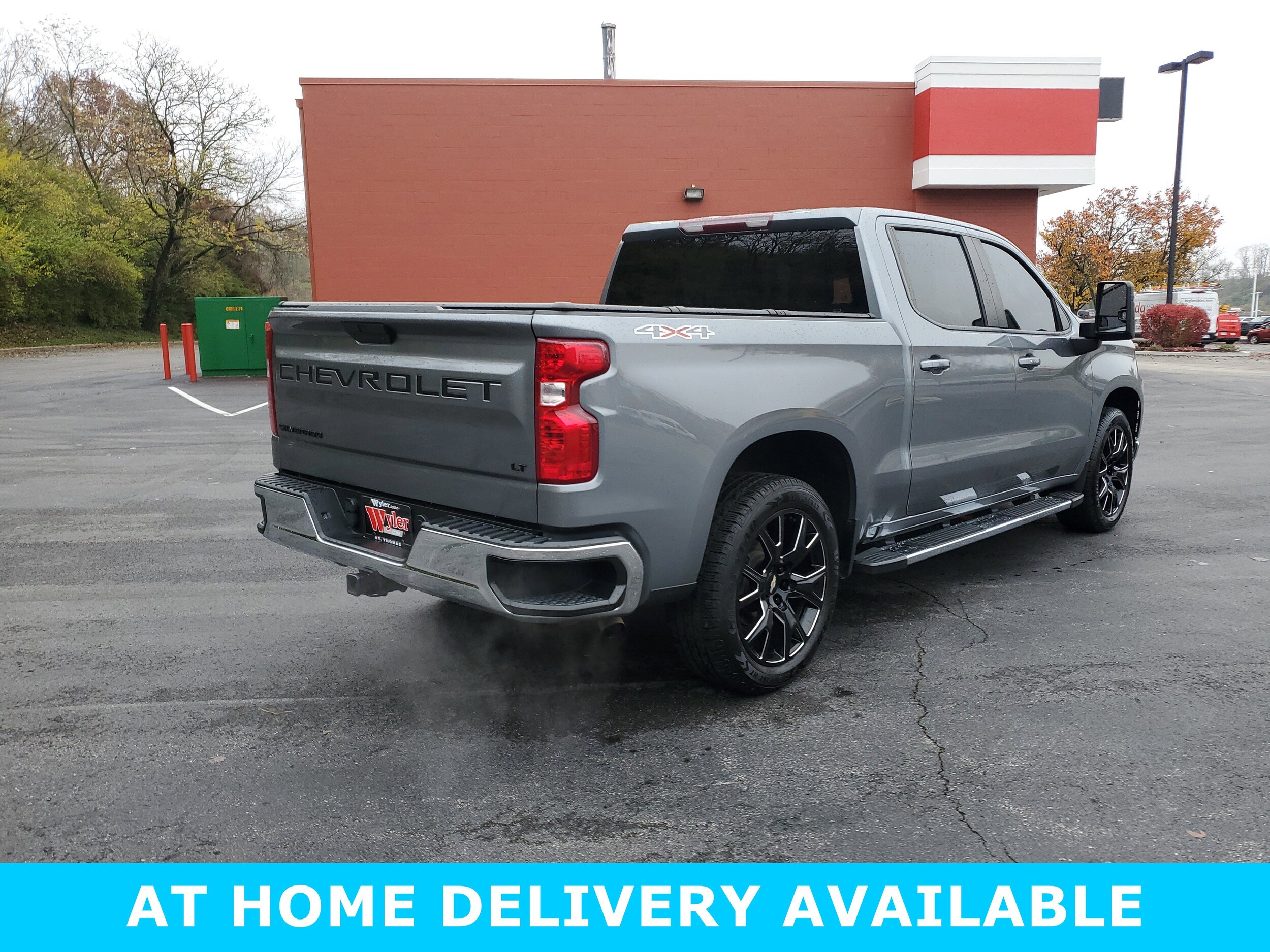 2022 Chevrolet Silverado 1500 photo 3