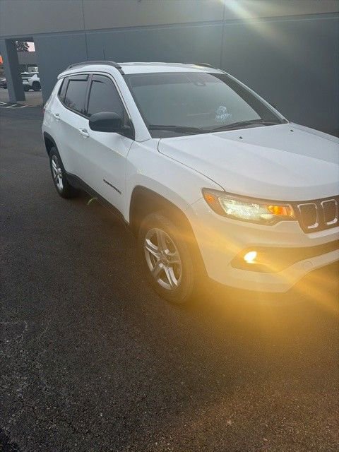 2023 Jeep Compass Latitude 4X4's photo