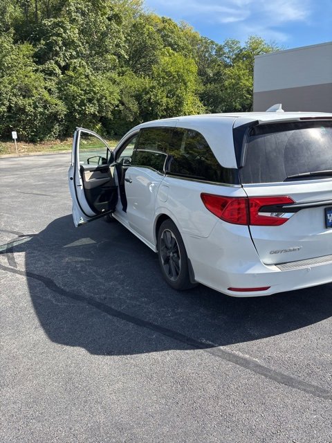 2023 Honda Odyssey Elite photo 4