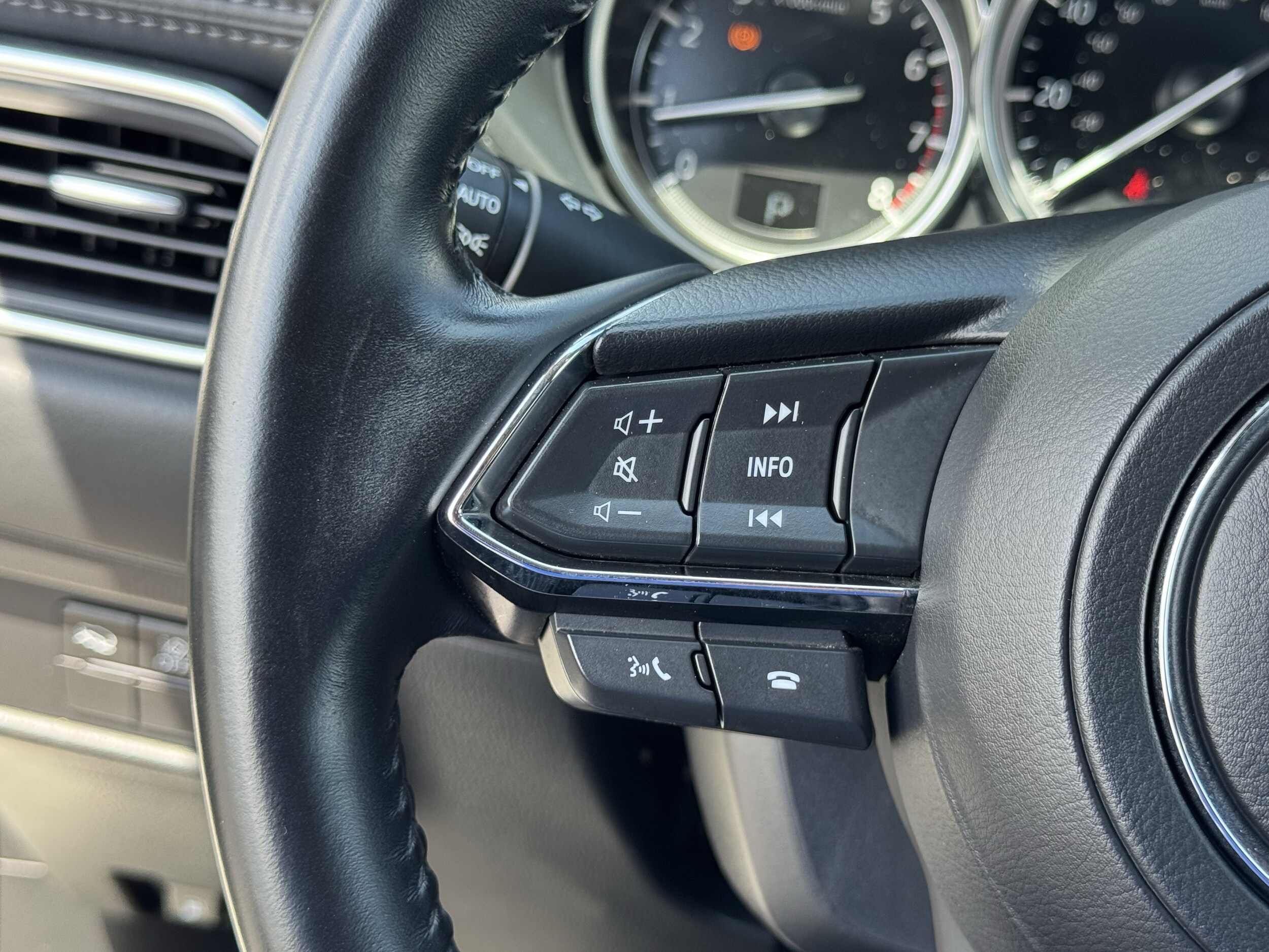 2024 Mazda CX-5 2.5 Select photo 4